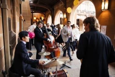 Siennas Gala Dinner patrons with band 2019